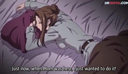 Hentai schoolgirl gets pussy filled with big load of white cream