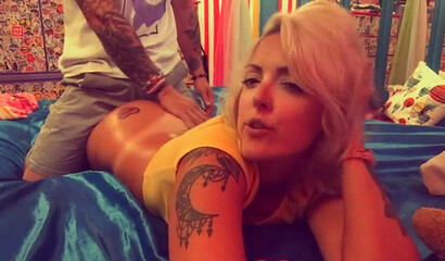 Inked blonde MILF v enjoys in homemade banging with her hubby