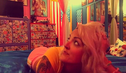 Inked blonde MILF v enjoys in homemade banging with her hubby