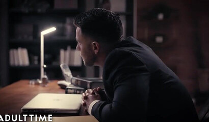 Seductive cougar with big tits Darla Crane loves young dicks