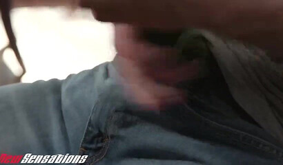 Gorgeous Latina with big melons Autumn Falls gets creampied by stepbro