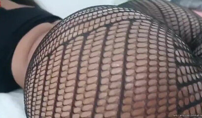 Superb Latina with big tits and stunning bubble butt gets nailed by masseur