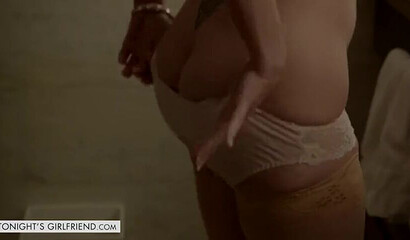 Mature escort Dee Williams gives superb boobjob and screws her rich client