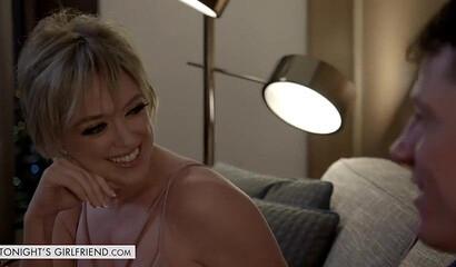 Mature escort Dee Williams gives superb boobjob and screws her rich client