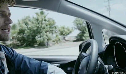 Blonde nympho Jessa Rhodes has sex with her horny boyfriend all over the house