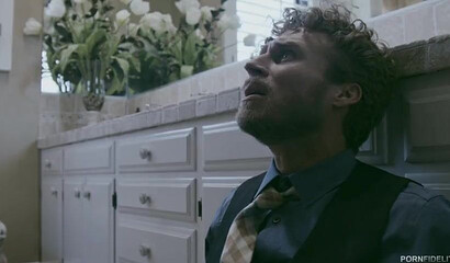 Blonde nympho Jessa Rhodes has sex with her horny boyfriend all over the house