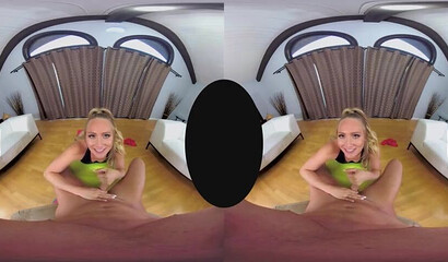 Big ass blonde AJ Applegate gets her leggings ripped during intense VR cock ride