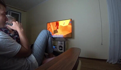 Sexy blonde slut gets anally screwed after playing Minecraft