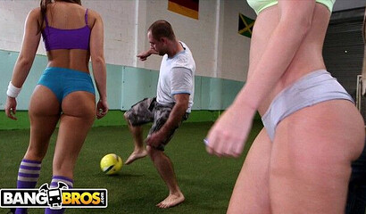 Bootylicious babes Jada Stevens & Remy LaCroix get banged in 4some after soccer game