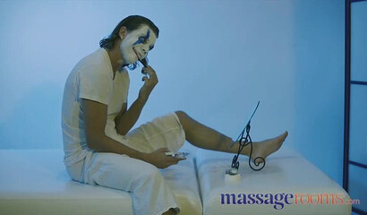 Horny Joker fucking big boobed Wonder Woman Kira Queen in massage room
