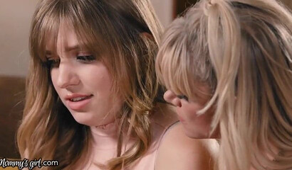 Teen Giselle Palmer and her stepmom Serene Siren eat each other's snatches