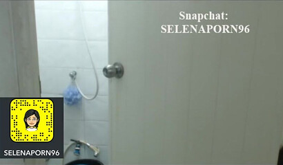 Amateur brunette with harry pussy gets spied on in the bathroom