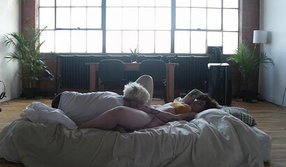 Amateur PAWG loving morning sex with her horny boyfriend