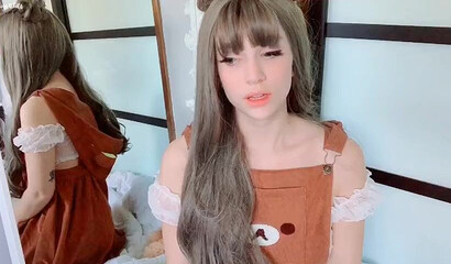 Busty princess Indigo White fingers and dildos her innocent pussy