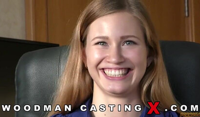 Busty newcommer Stella receives cunnilingus and hardcore pounding at casting