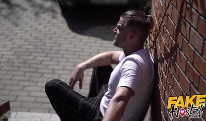 Bootylicious Belgian bombshell Valentina Ricci gets screwed by her roommate