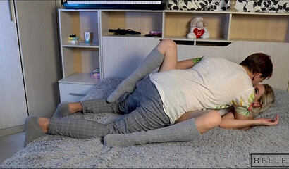 Teen accepts apology from her boyfriend and gets fucked doggystyle