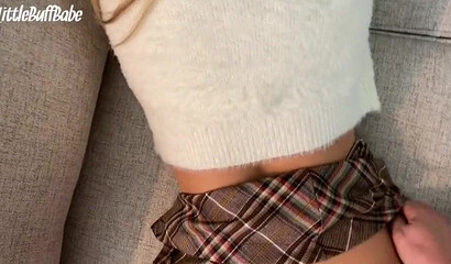 Amateur bombshell with glasses takes big dick in her wet tight kitty