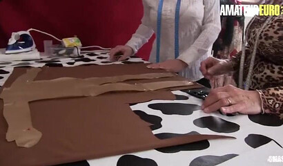 Amateur threesome with big boobed mature sluts and fat boner