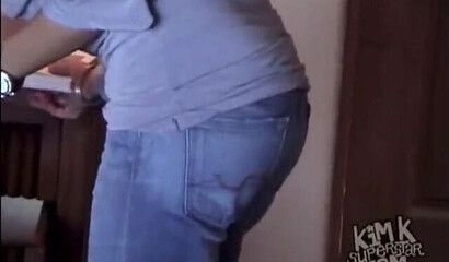 Busty slut Kim Kardashian fucking and squirting in homemade porn