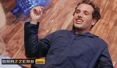 Dream girl with huge boobs Nicolette Shea riding a lucky guy