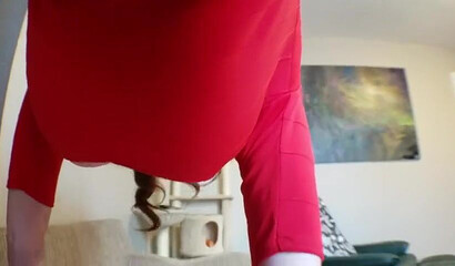 Busty mature mom wants her stepson's cock in her mouth so bad