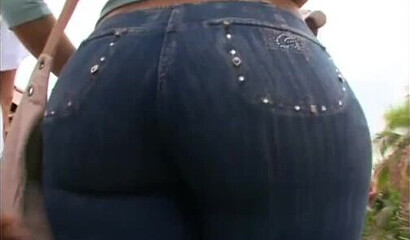 Hot Latina with bubble ass Luana Alves gets banged on outdoor couch