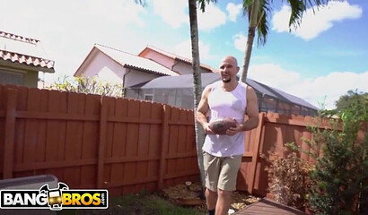 Blonde cougar with big tits Kara Lee gets railed by stiff shaft