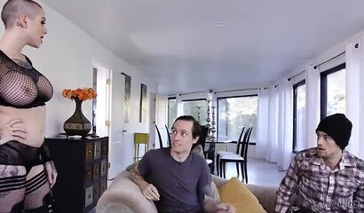 Bald girl in sexy fishnets gets rammed in lusty threesome