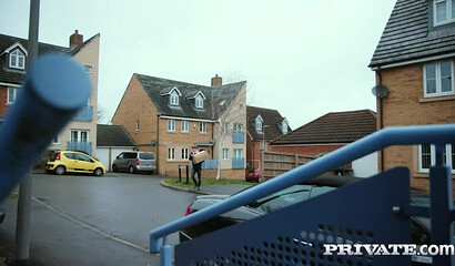 Horny Milf Michelle Thorne Gets Her Big Ass Creampied