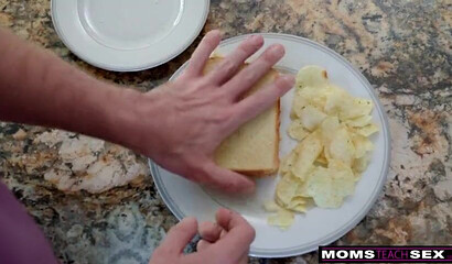Kyle Mason wants to dick down blonde MILF Rachael Cavalli