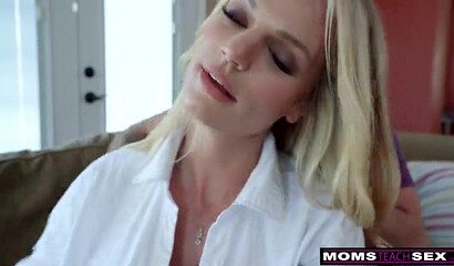 Kyle Mason wants to dick down blonde MILF Rachael Cavalli