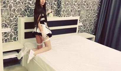 Slutty French maid works extra for a big tip