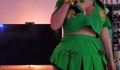 Big ass Latina slut fucks her stepbrother on St Patrick's day