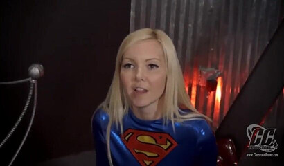 Kinky Lesbian Wonder Woman Fucked With A Strapon