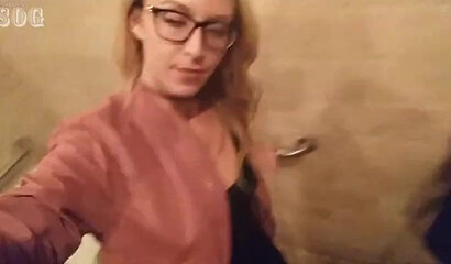 Horny blonde Ginger Banks rubs her bald pussy outdoors