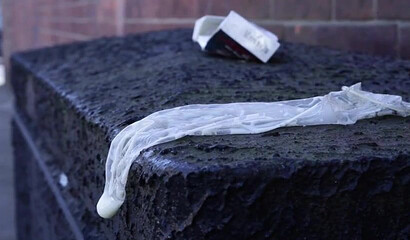 British threesome with Alyssa Divine and Jess West