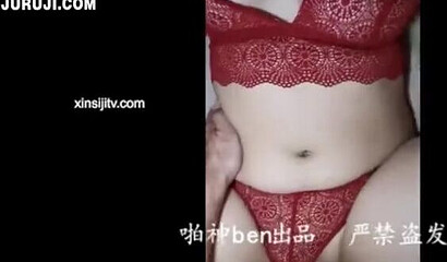 Japanese homemade video of steamy doggystyle fucking and a creampie