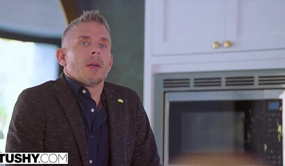 Gorgeous Blonde Lexi Belle Got Her Big Ass Fucked