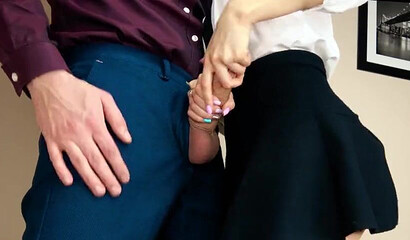 Stunning Blonde Amateur College Chick Sucks A big Cock