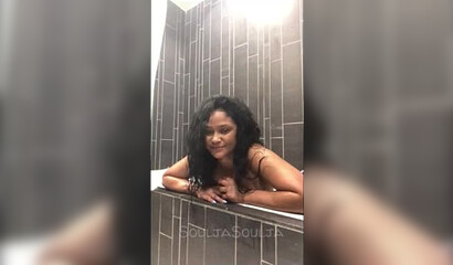 Sexy Amateur Brunette Ebony Milf Polishes Her Wet Pussy