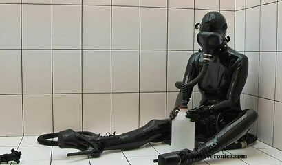 Beautiful And Kinky Amateur Blonde In Hot Breathplay