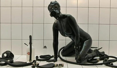 Beautiful And Kinky Amateur Blonde In Hot Breathplay