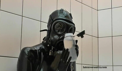 Beautiful And Kinky Amateur Blonde In Hot Breathplay