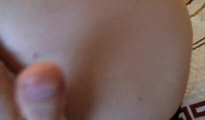 Amateur slut begs her lover to fuck her asshole