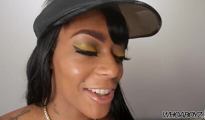 Bubble butt mom Eve Madison fucks a black dong doggystyle